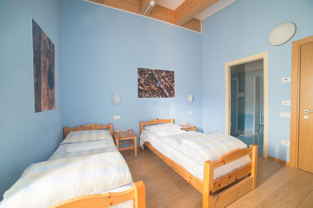 Hostel L'Ost - Ostello Di Grumes Zewnętrze zdjęcie