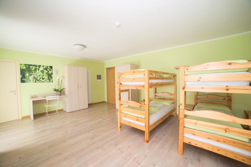 Hostel L'Ost - Ostello Di Grumes Zewnętrze zdjęcie