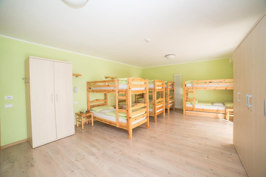 Hostel L'Ost - Ostello Di Grumes Zewnętrze zdjęcie