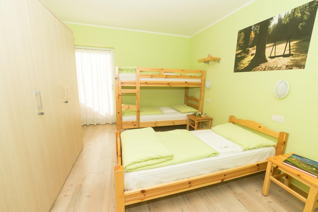Hostel L'Ost - Ostello Di Grumes Zewnętrze zdjęcie