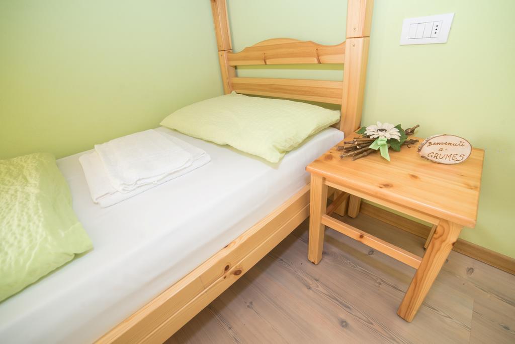 Hostel L'Ost - Ostello Di Grumes Zewnętrze zdjęcie