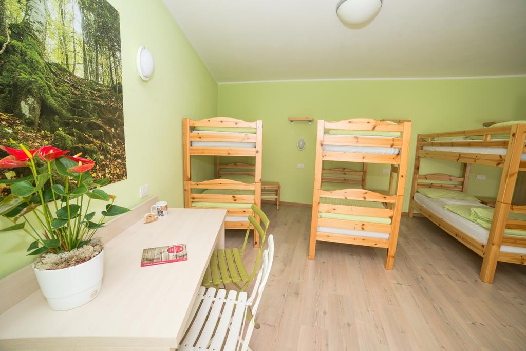 Hostel L'Ost - Ostello Di Grumes Zewnętrze zdjęcie