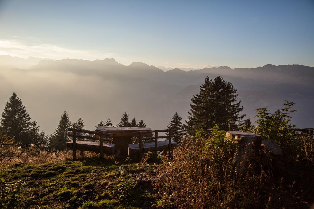 Hostel L'Ost - Ostello Di Grumes Zewnętrze zdjęcie